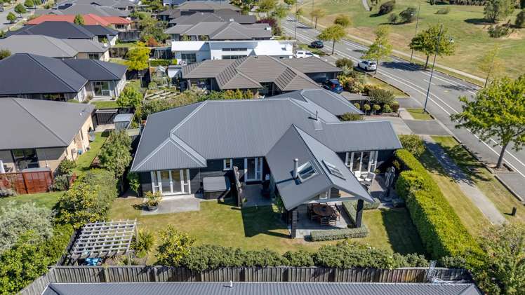 98 Infinity Drive Pegasus_33