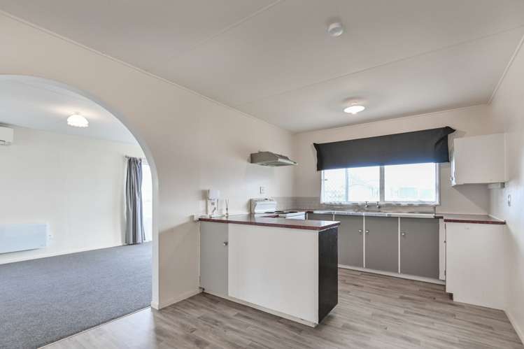 36 Bristol Crescent Flaxmere_2