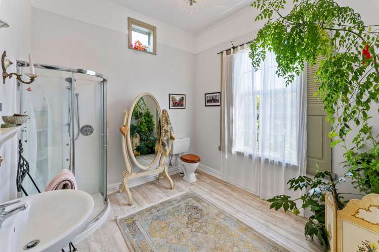 2 Higgins Road Brightwater_24