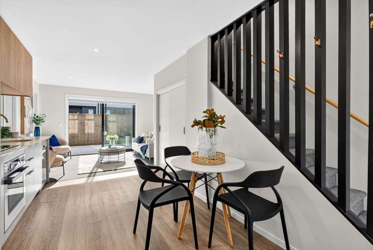 9/24 Fitzherbert Road_3