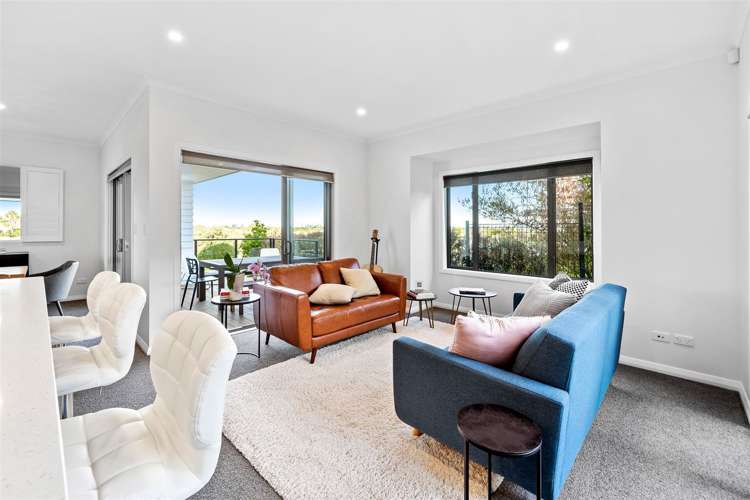 96 Arran Point Parade Orewa_17