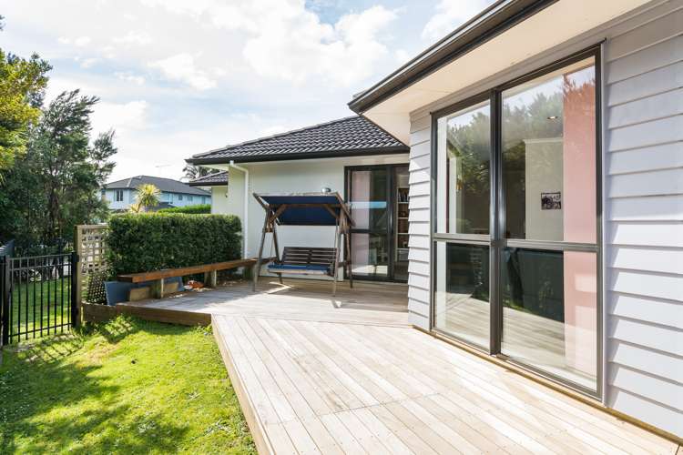 7 Northbrook Close Greenhithe_2