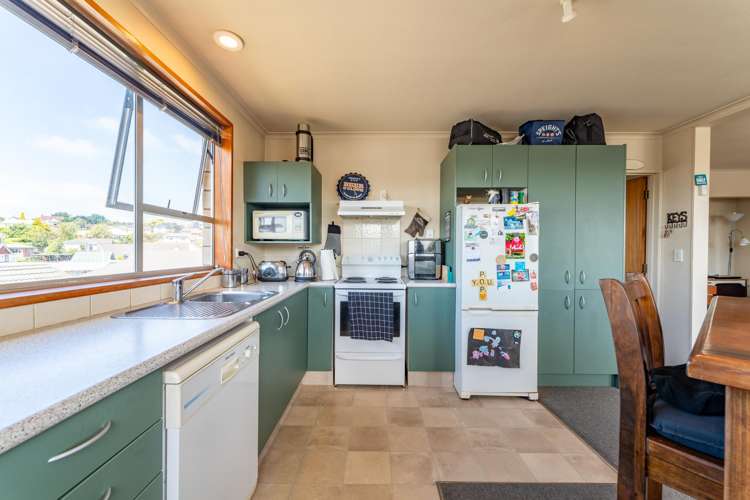 3/12 Douglas Street Highfield_4