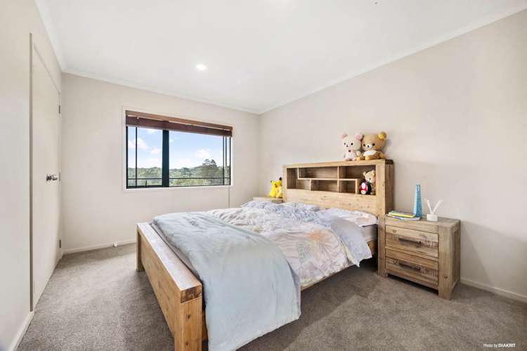 30 English Oak Drive Schnapper Rock_10