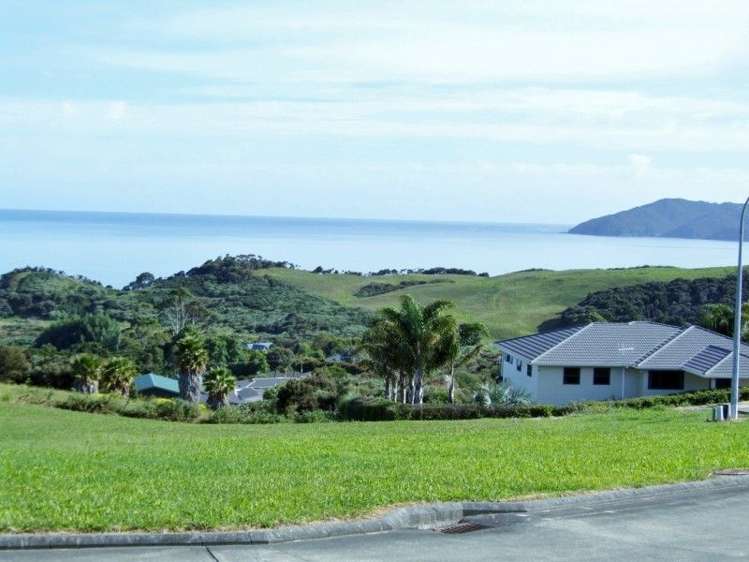 32 Eagles Way Cable Bay_2