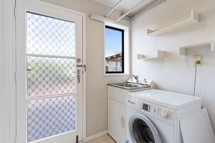 2/27 Curacao Place Half Moon Bay_18