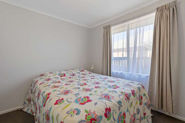 19 Farnborough Drive Nawton_9