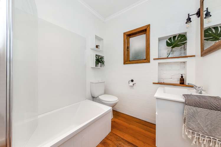 1/53 Deep Creek Road Waiake_9