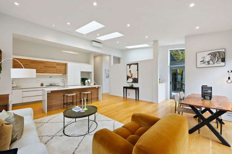 25c Marina Road Torbay_3