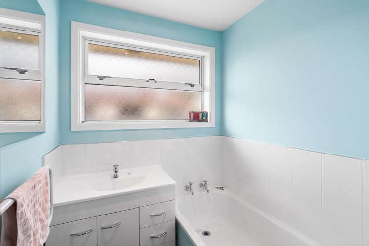 6 Fir Tree Lane Aranui_11