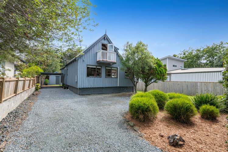 48 D'Oyly Drive Stanmore Bay_17