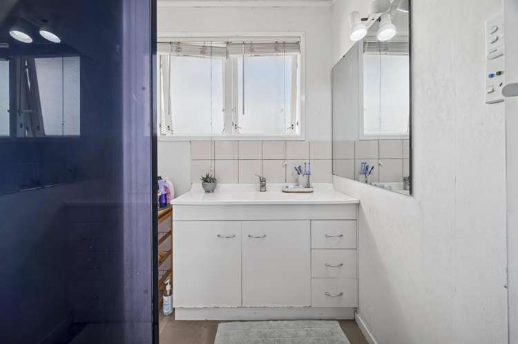 18 Tennyson Drive Owhata_8