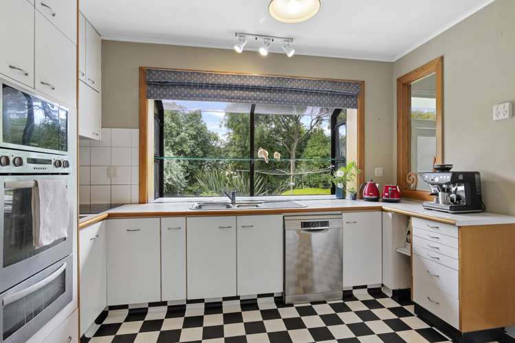 42 School Road Yaldhurst_7