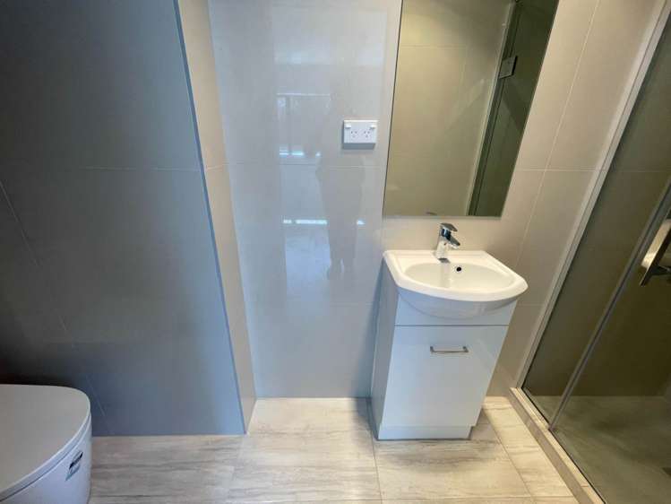 124a Brian Crescent Stanmore Bay_7