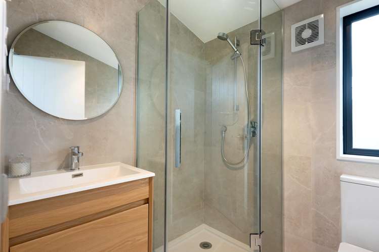 72e Weatherly Road Torbay_9