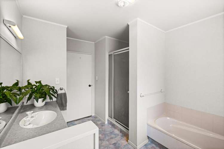 12 Kingsgate Row Havelock North_13