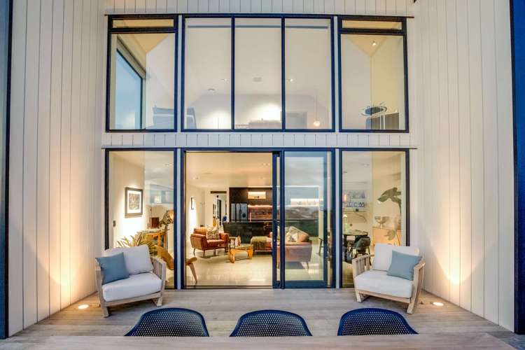 24 and 22A Golf Vue Place_0