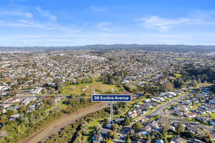 38 Sunline Avenue Massey_12