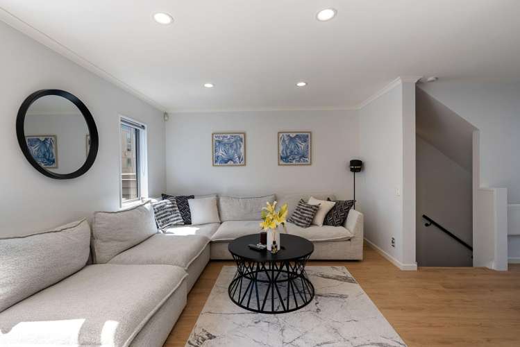 2/15 Roxburgh Street Mount Victoria_7