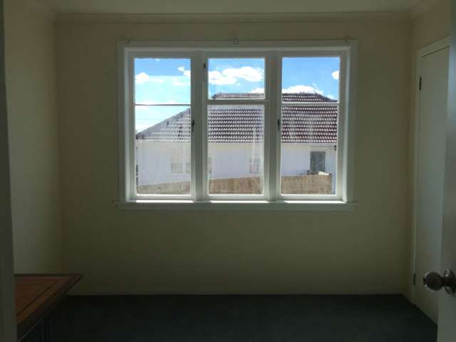 1/62 Lynwood Road Kelston_3