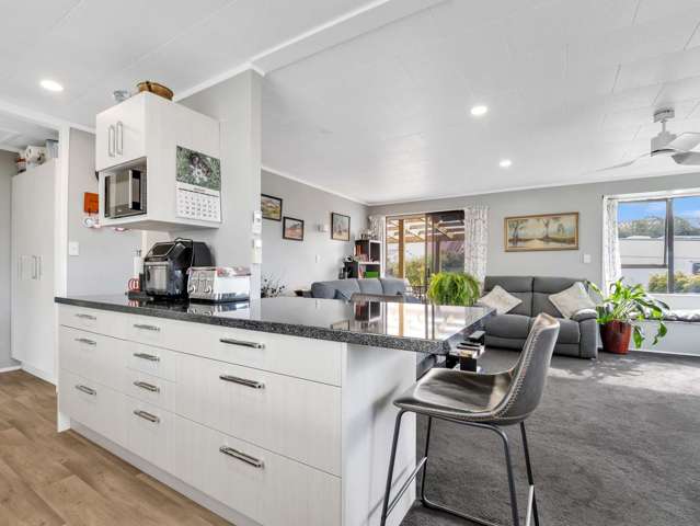 7 Katterns Street Katikati_2