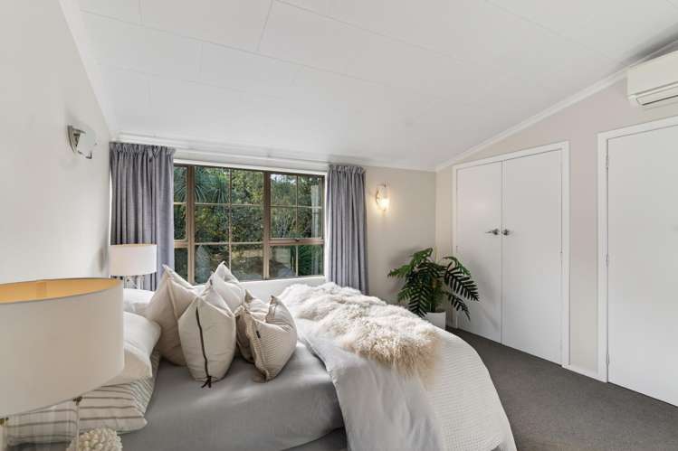 2 Memorial Drive Parahaki_23