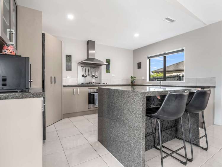 4 Carroll Place Owhata_3