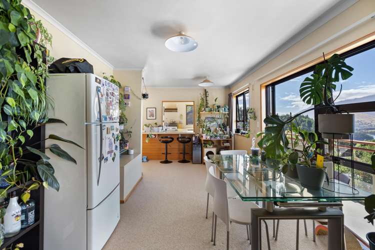 48 Wynyard Crescent Fernhill/Sunshine Bay_10