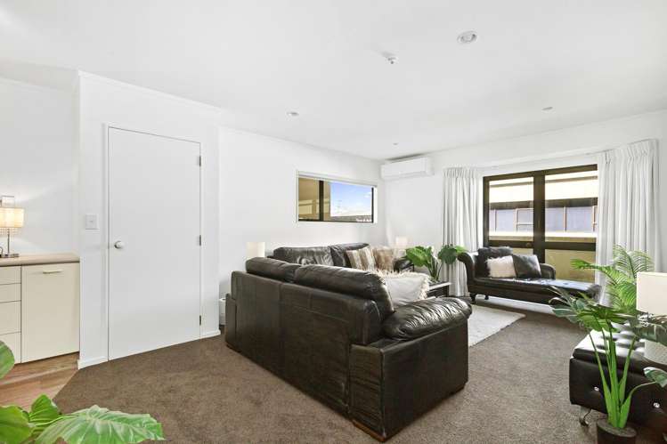 4/7 Raroa Road Lower Hutt_6