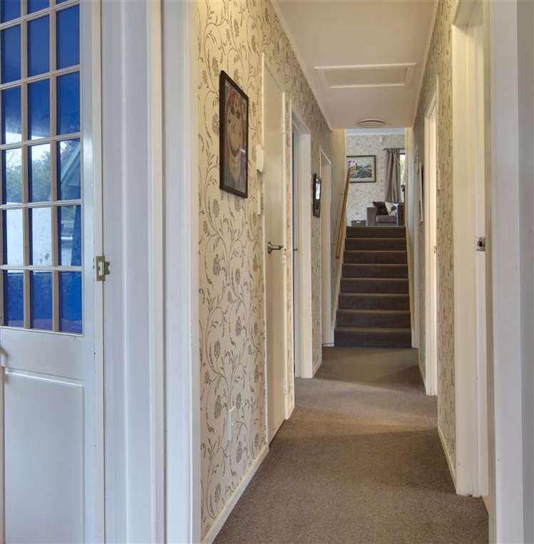 17 Easter Parade Glen Eden_12