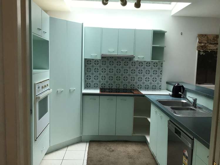 1A Ferryhill Road Epsom_0