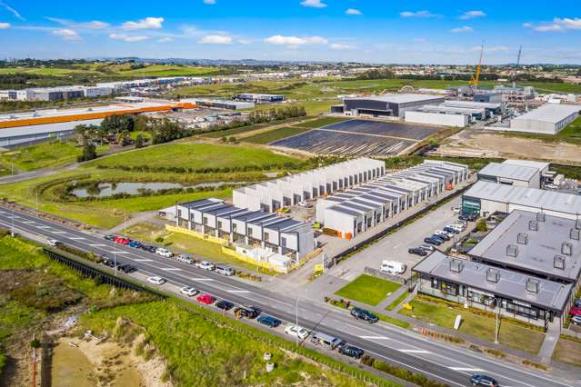 64/11 Northside Drive Westgate_1