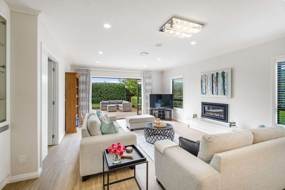 84 Intrepid Crescent_4