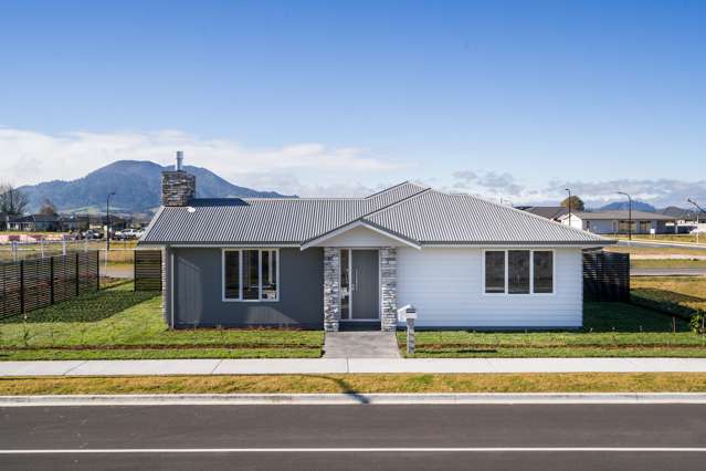 32 Noumea Drive Rangatira Park_1