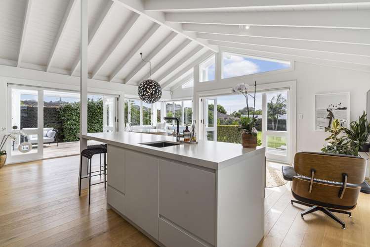 89 Symonds Street Royal Oak_15