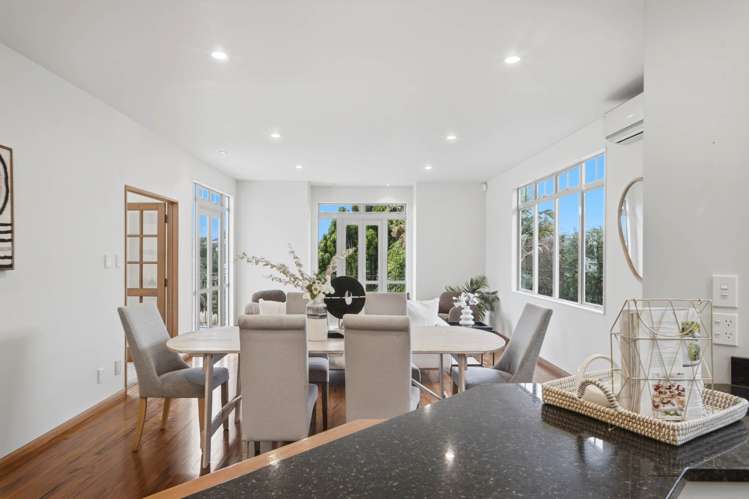 6 Rosella Place Murrays Bay_9