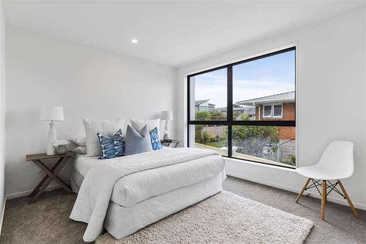 2/258 Lake Road Hauraki_9