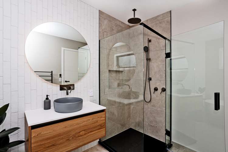 22 Glenda Place Seaward Bush_20