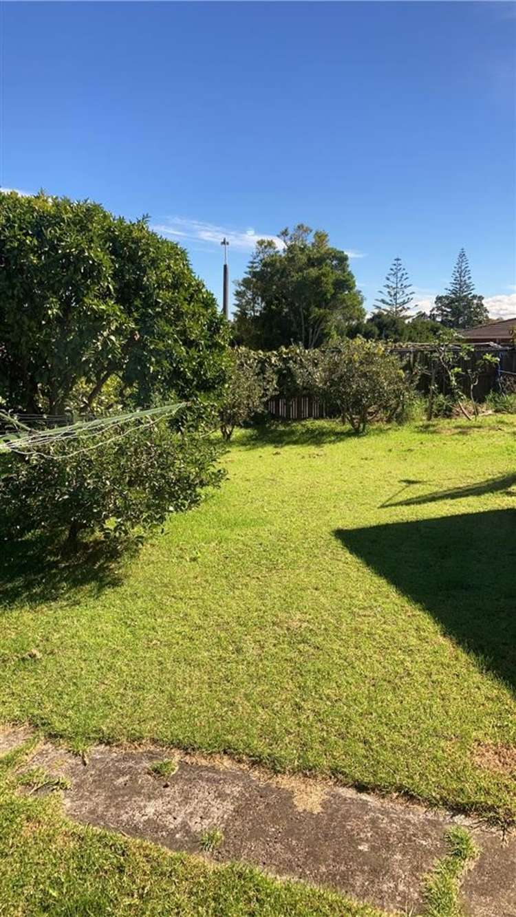 71 Seabrook Avenue New Lynn_13