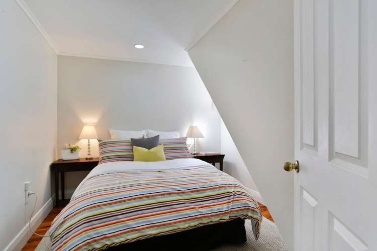 54 Laingholm Drive Laingholm_12