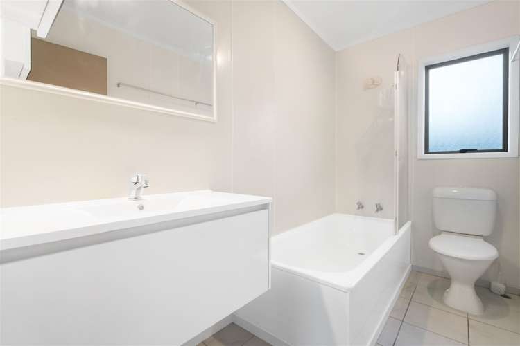 4122a Great North Road Glen Eden_10