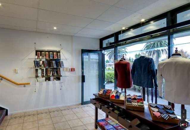 8/51 William Pickering Drive Rosedale_1