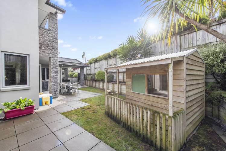 18 Compton Grove Huntington_16