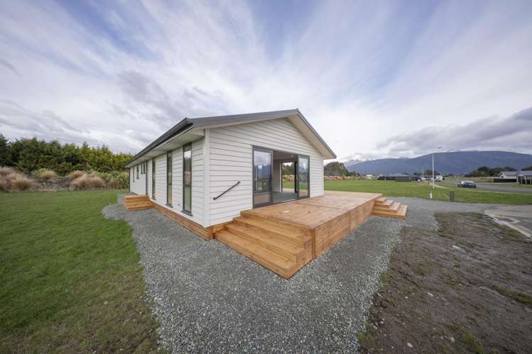 21 Tukare Loop Te Anau_23