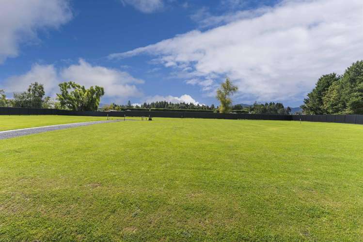 Constitution Avenue Milton_6