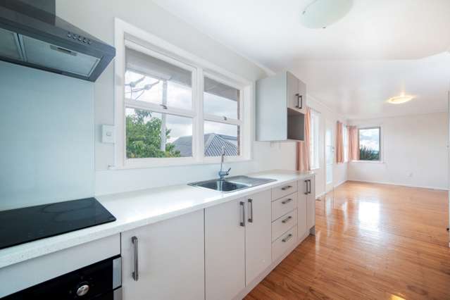 1/182 Carrington Road Mount Albert_3