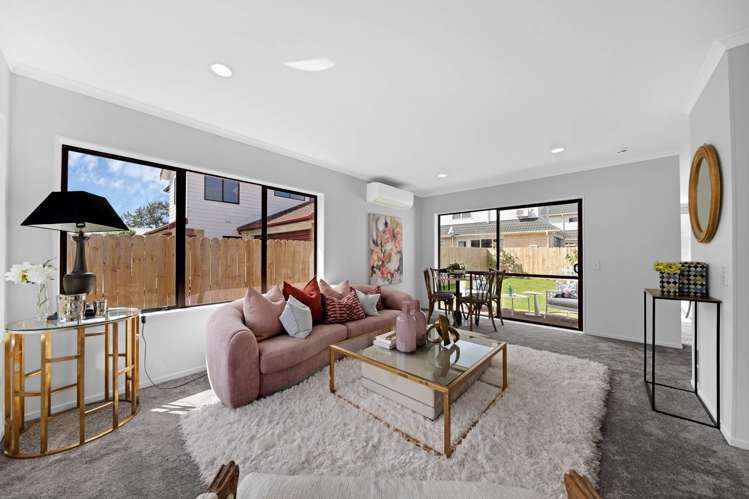 1/25 Headcorn Place Botany Downs_2