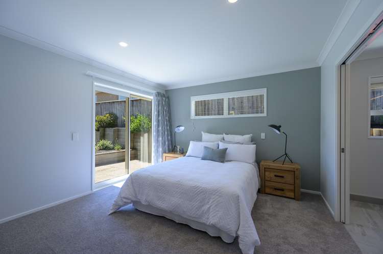 55 Fairose Drive Richmond_20