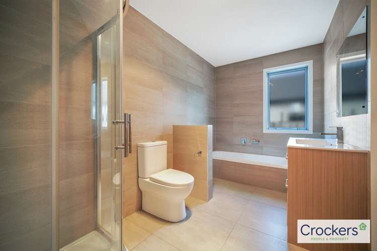 16 Ararata Lane Mangere Bridge_7