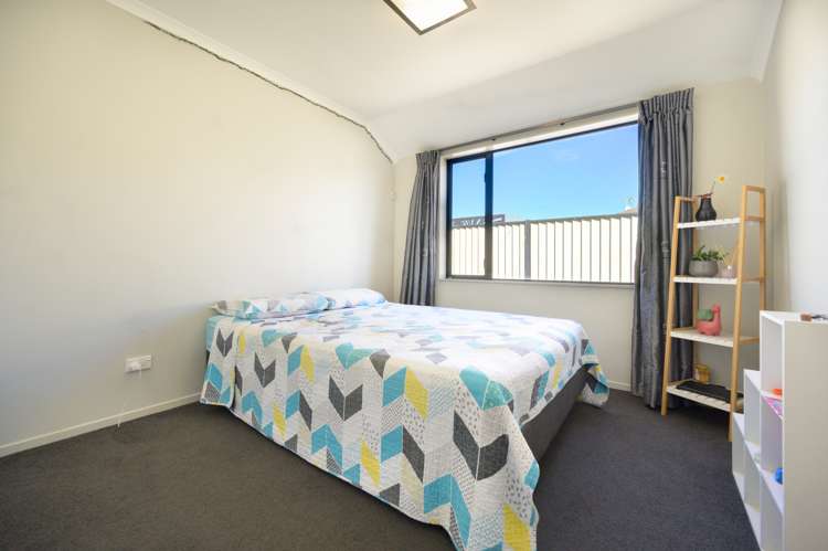 86 Covent Drive Stoke_12